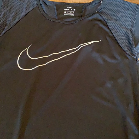 Nike Tops - Nike top